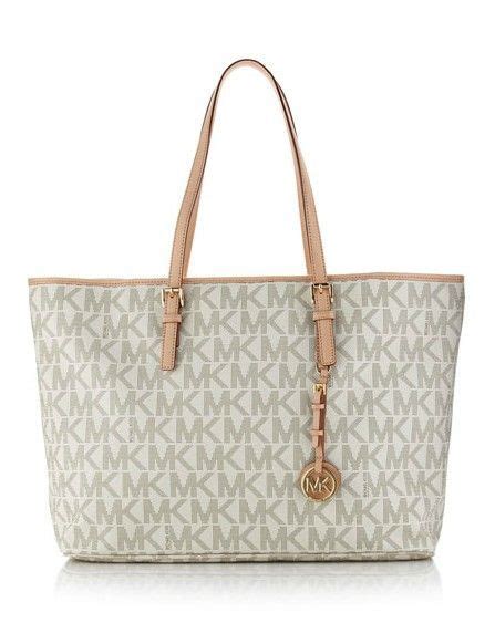 michael michael kors jet set logo macbook travel tote vanilla|Amazon.com: Jet Set Travel Tote Michael Kors.